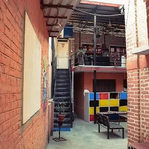 happy-donkey-hostel.hotels-kathmandu.com/