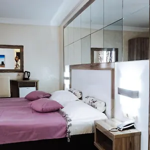 adjara-butik-hotel.batumihotels.net/