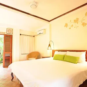 lotus-villa.hotelsluangprabang.com/